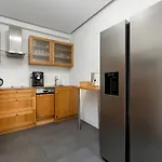 アパート Unique Two Bedroom Perfect For Remote Work By Renters