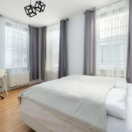 Unique Two Bedroom Perfect For Remote Work By Renters *