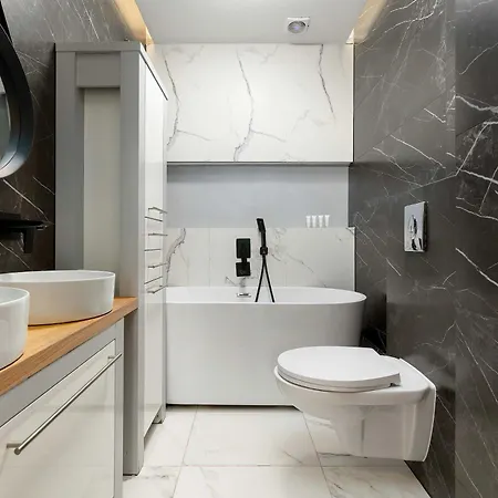 Unique Two Bedroom Perfect For Remote Work By Renters Apartament