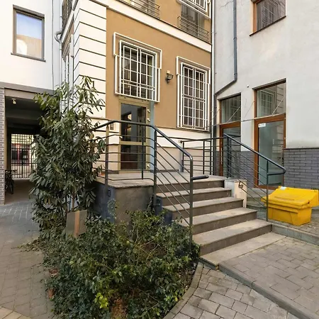 Unique Two Bedroom Perfect For Remote Work By Renters Apartament