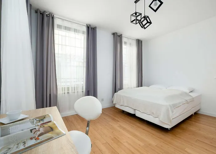 Unique Two Bedroom Perfect For Remote Work By Renters Lejlighed Stettin