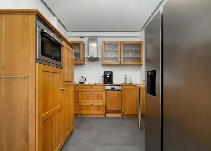 Unique Two Bedroom Perfect For Remote Work By Renters Stettin